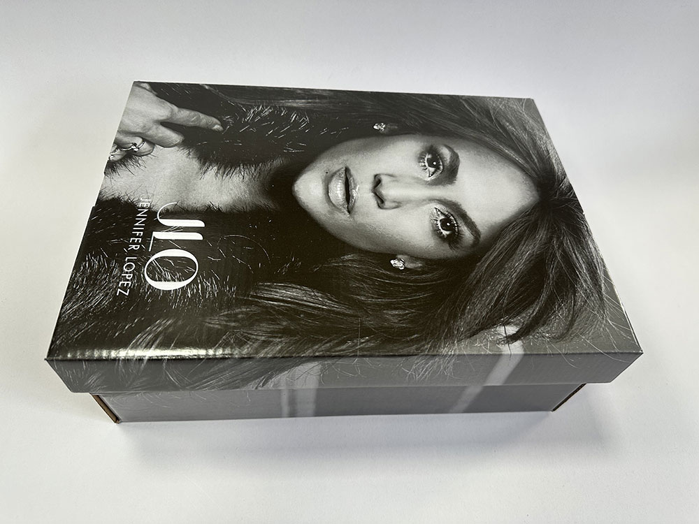 服裝彩盒定(ding)制